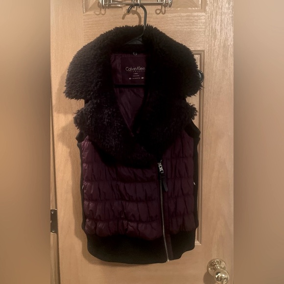 Calvin Klein Performance Purple Puffer Vest with Removable Collar - Picture 1 of 7